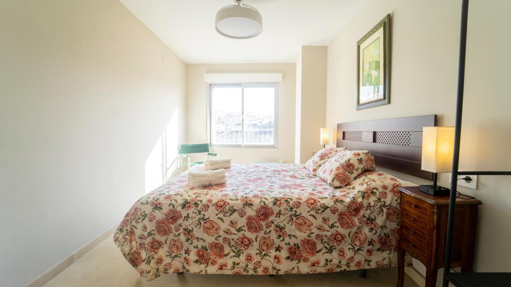 H&h Ganivet Center Apartamento *