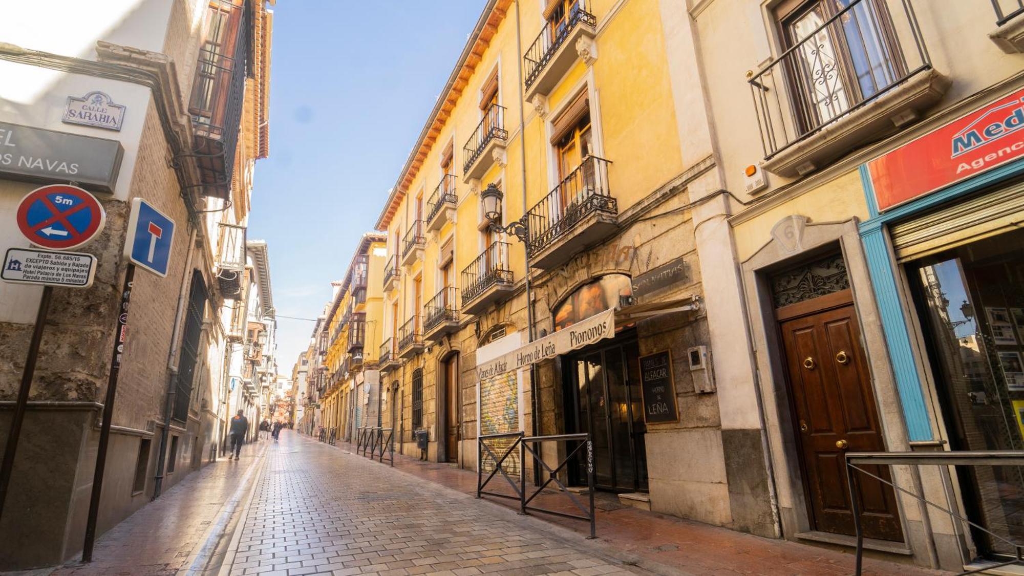 Apartamento H&h Ganivet Center *