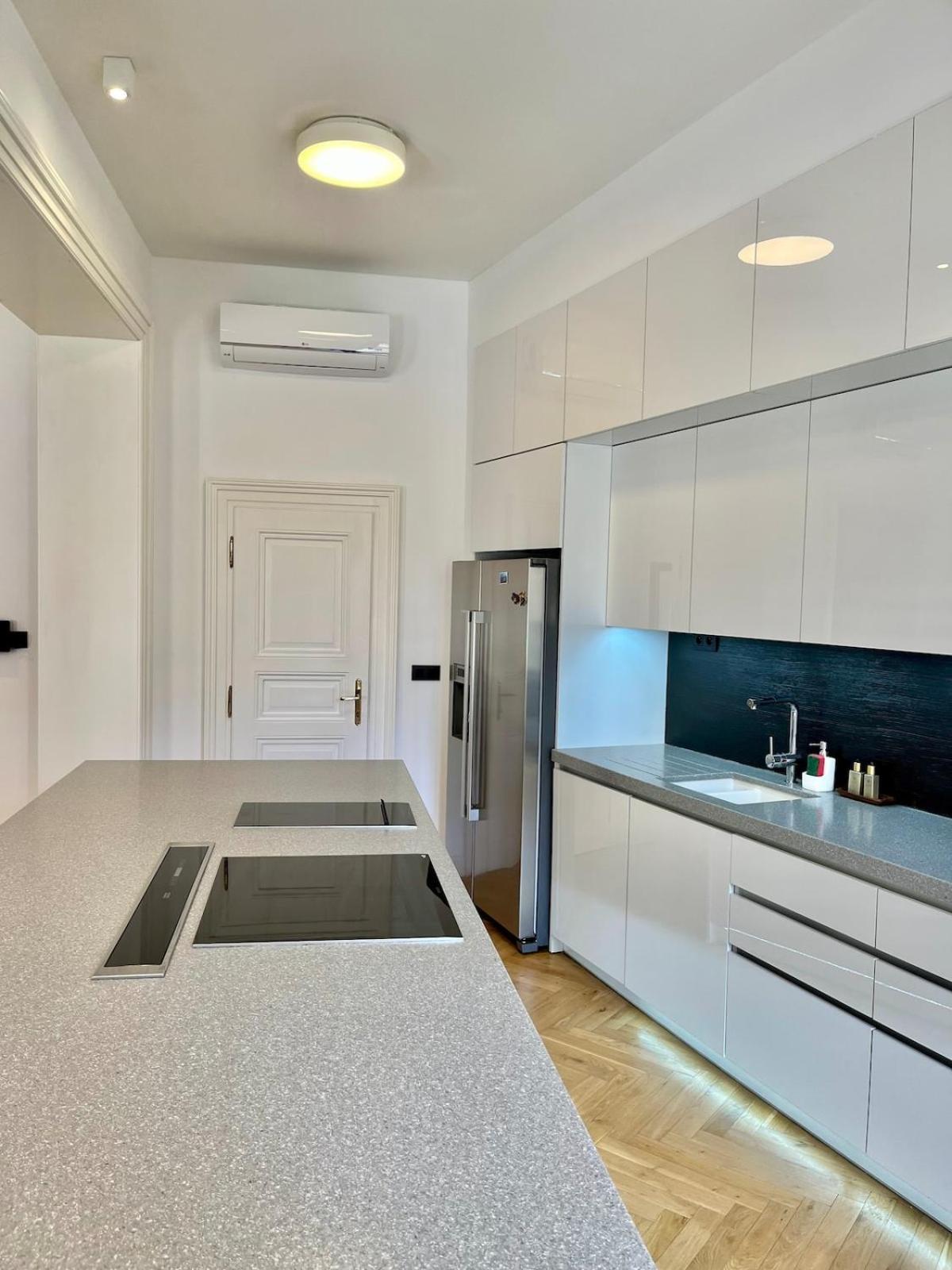 Central Apartment Granada Apartamento *