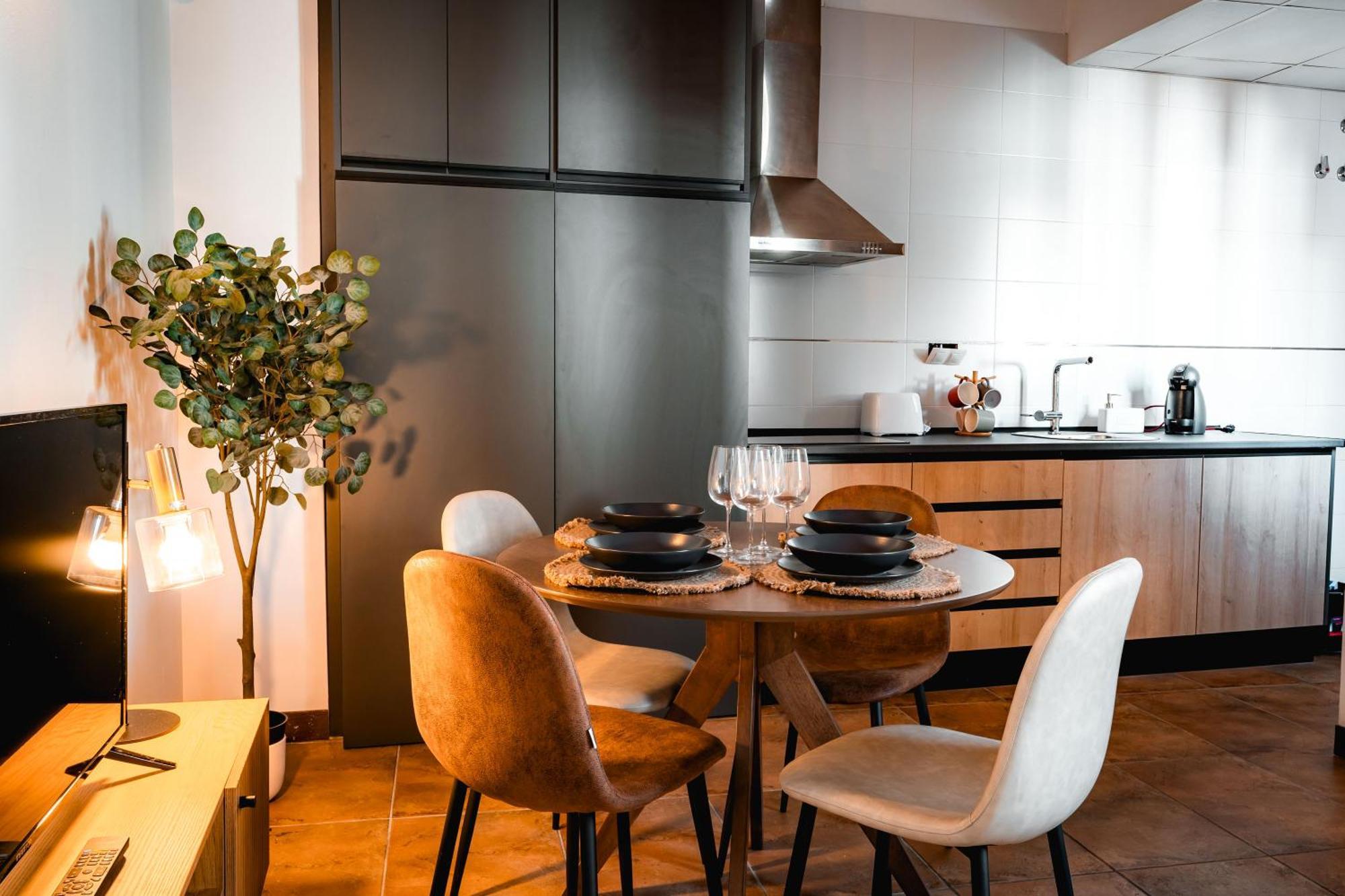 Apartamento Con Aire Acondicionado Y Wifi En Qh Mirador De San Cristobal *