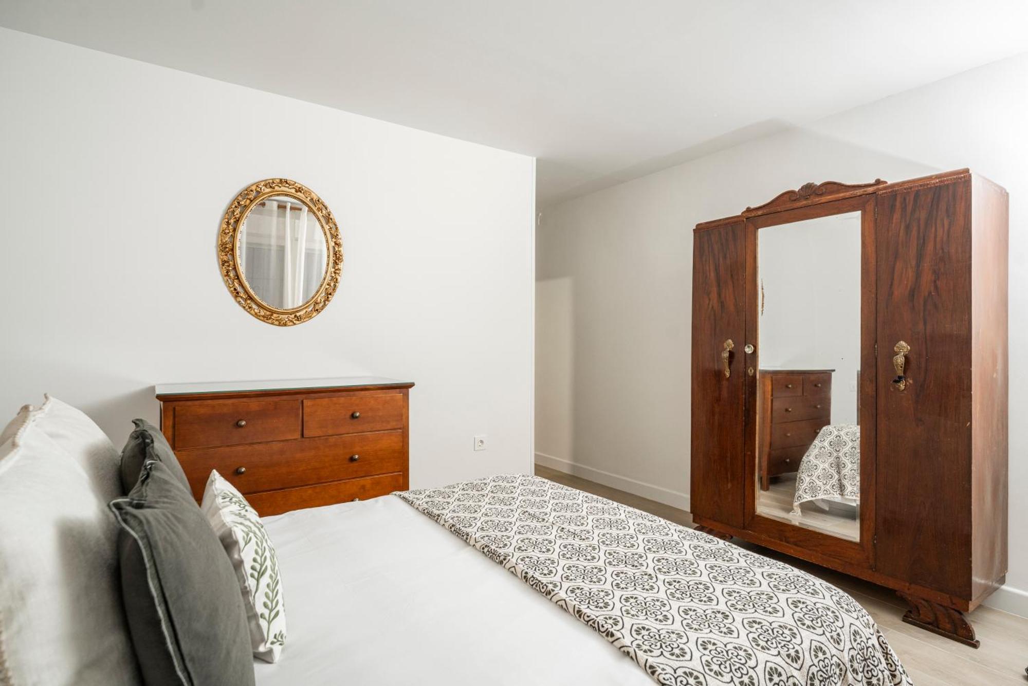 Alojat Triunfo Deluxe Apartment Granada