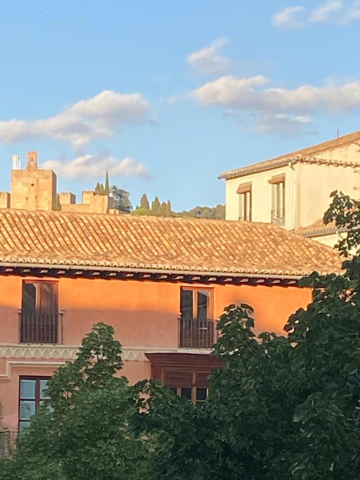 Lomena Apartment
