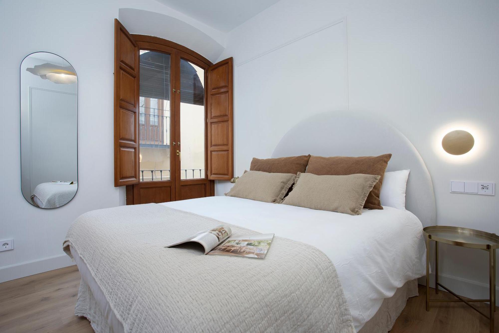 Genteel Bib Rambla Iv *