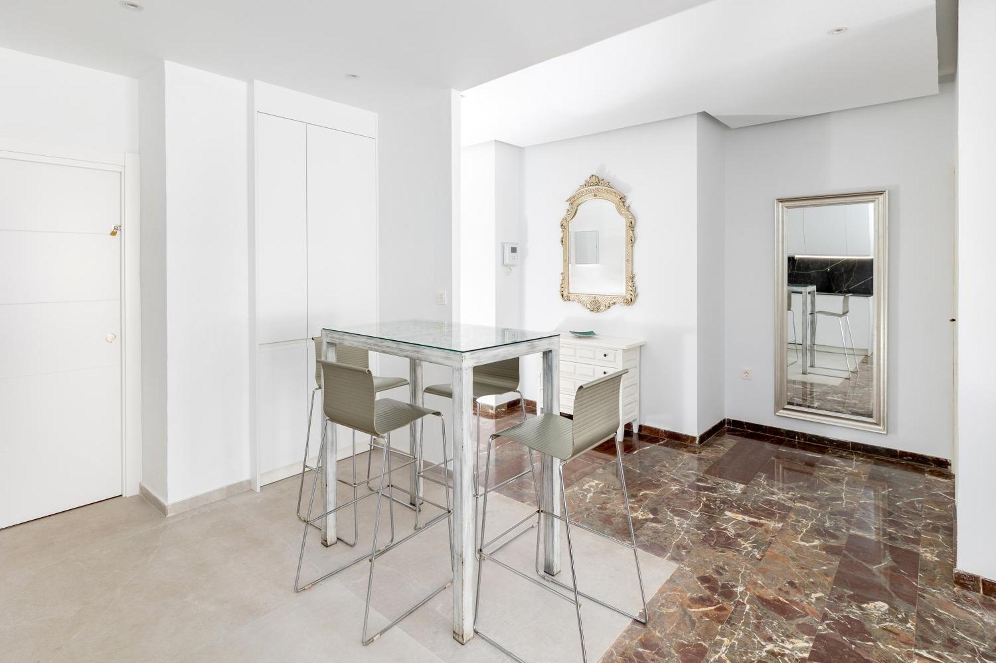 Apartment Center *