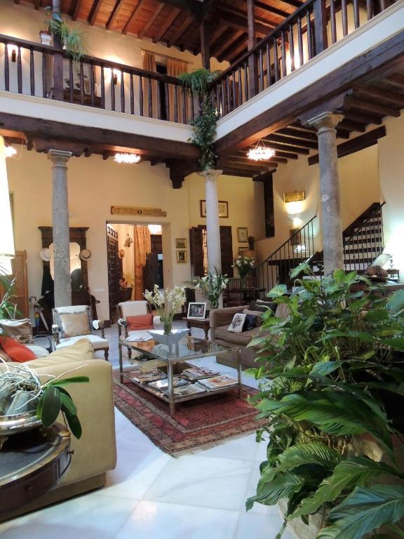 Palacio Del Cobertizo De Santa Ines 4* Granada