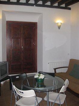 Hotel Viviendas Turisticas Vacacionales Puerta Real *