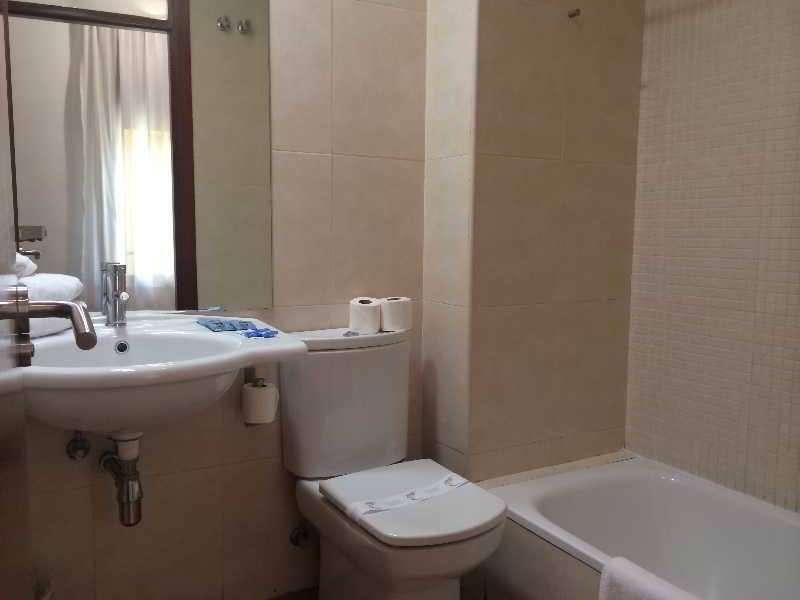 Viviendas Turisticas Vacacionales Puerta Real Hotel *