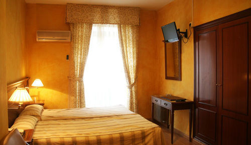 Hotel La Bella 3*