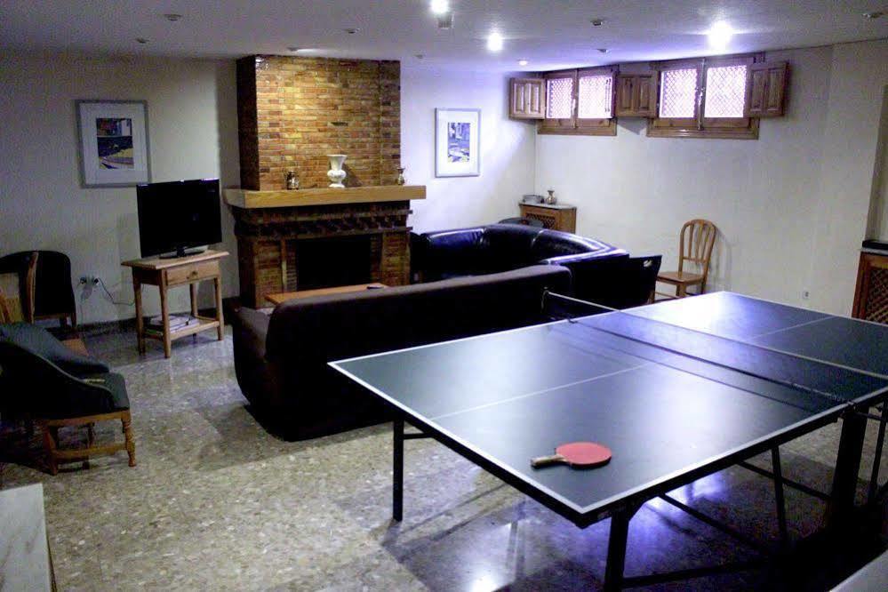Hotel Jardines 2*