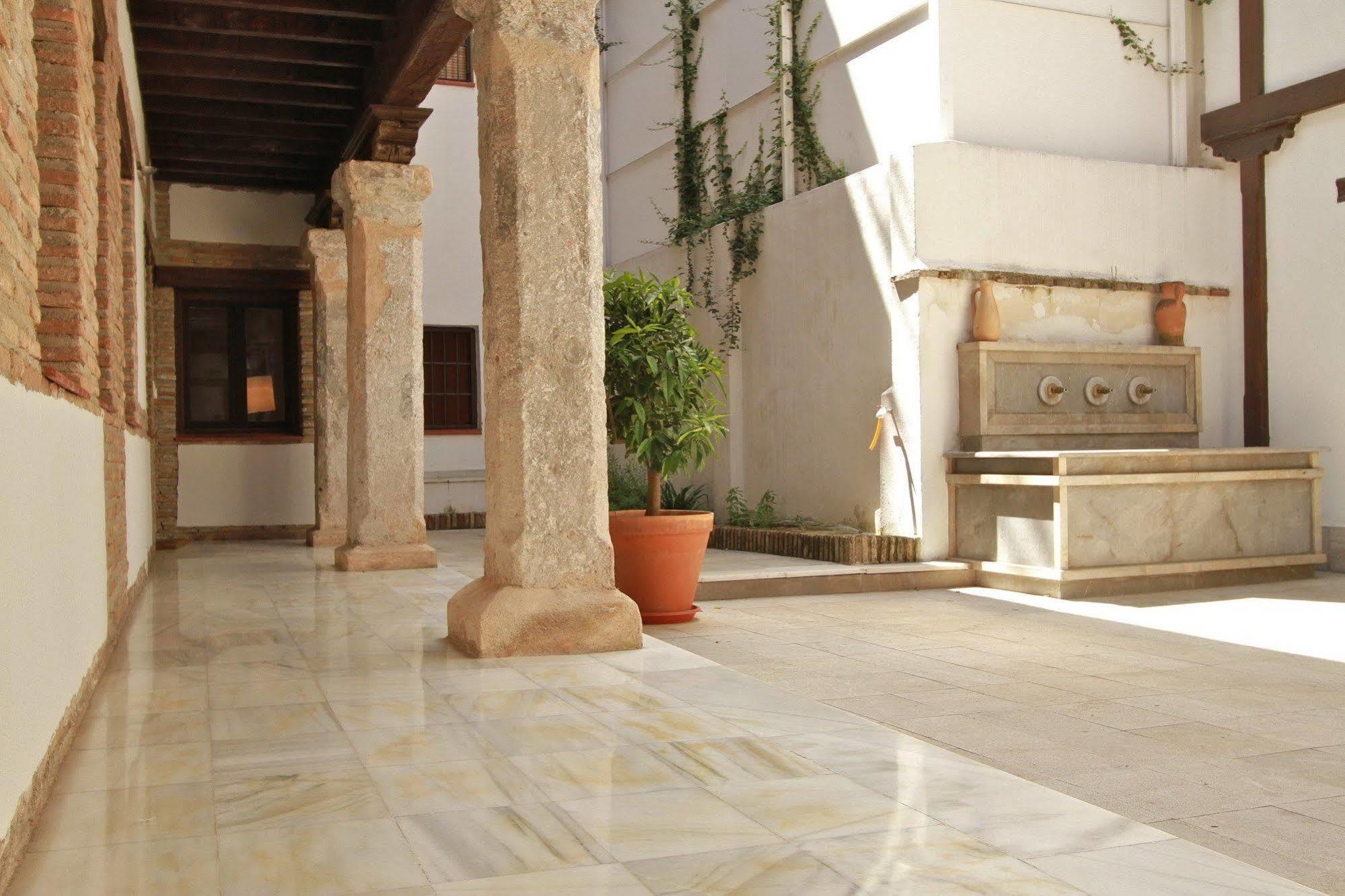 Inside Casa De La Alberca Apartment *