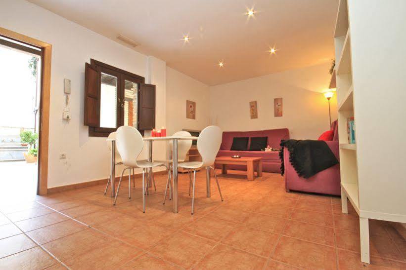 Inside Casa De La Alberca Apartment