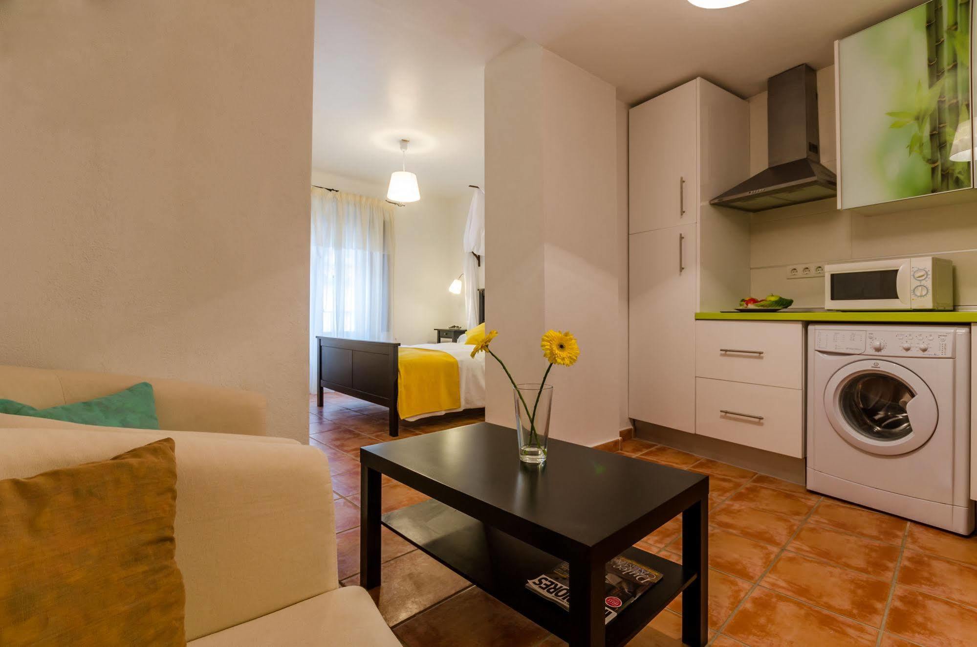 Urban Apartamento *