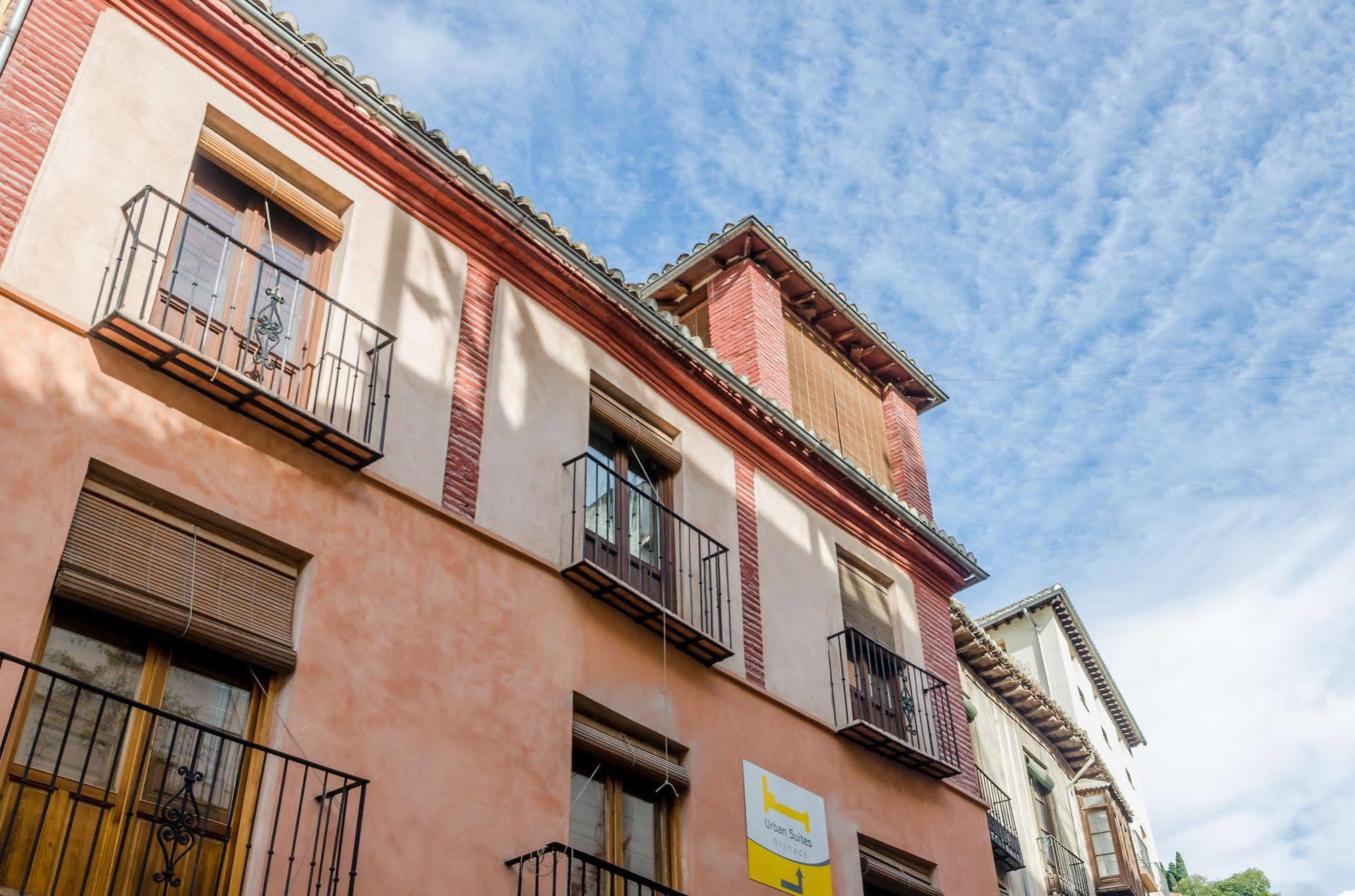 Urban Apartamento *
