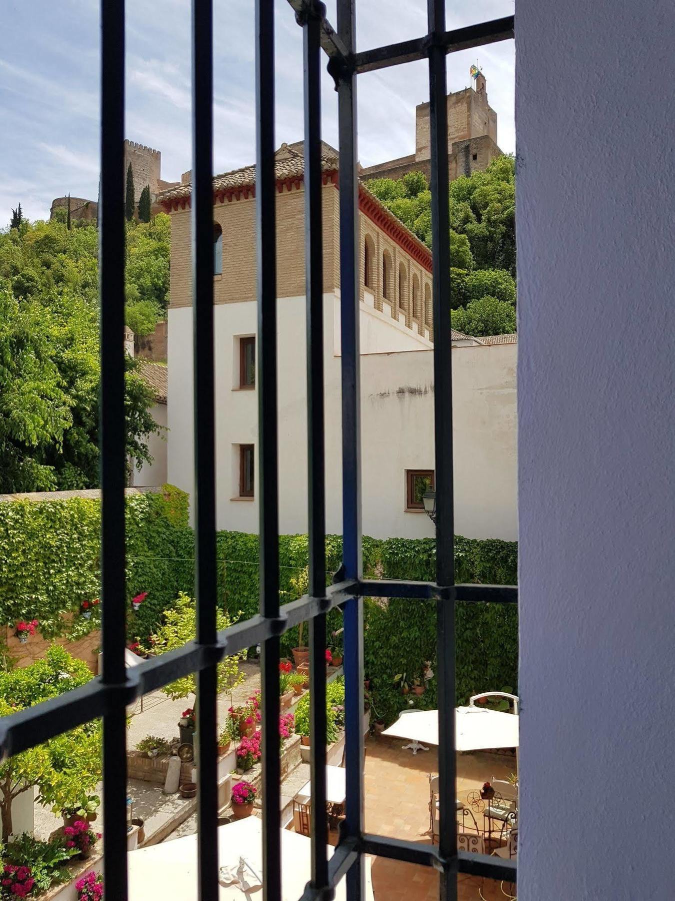 Palacio Del Cobertizo De Santa Ines Bed and breakfast Granada