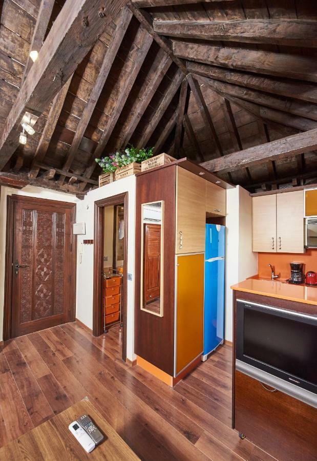 Penthouse, Petit San Matias * Granada