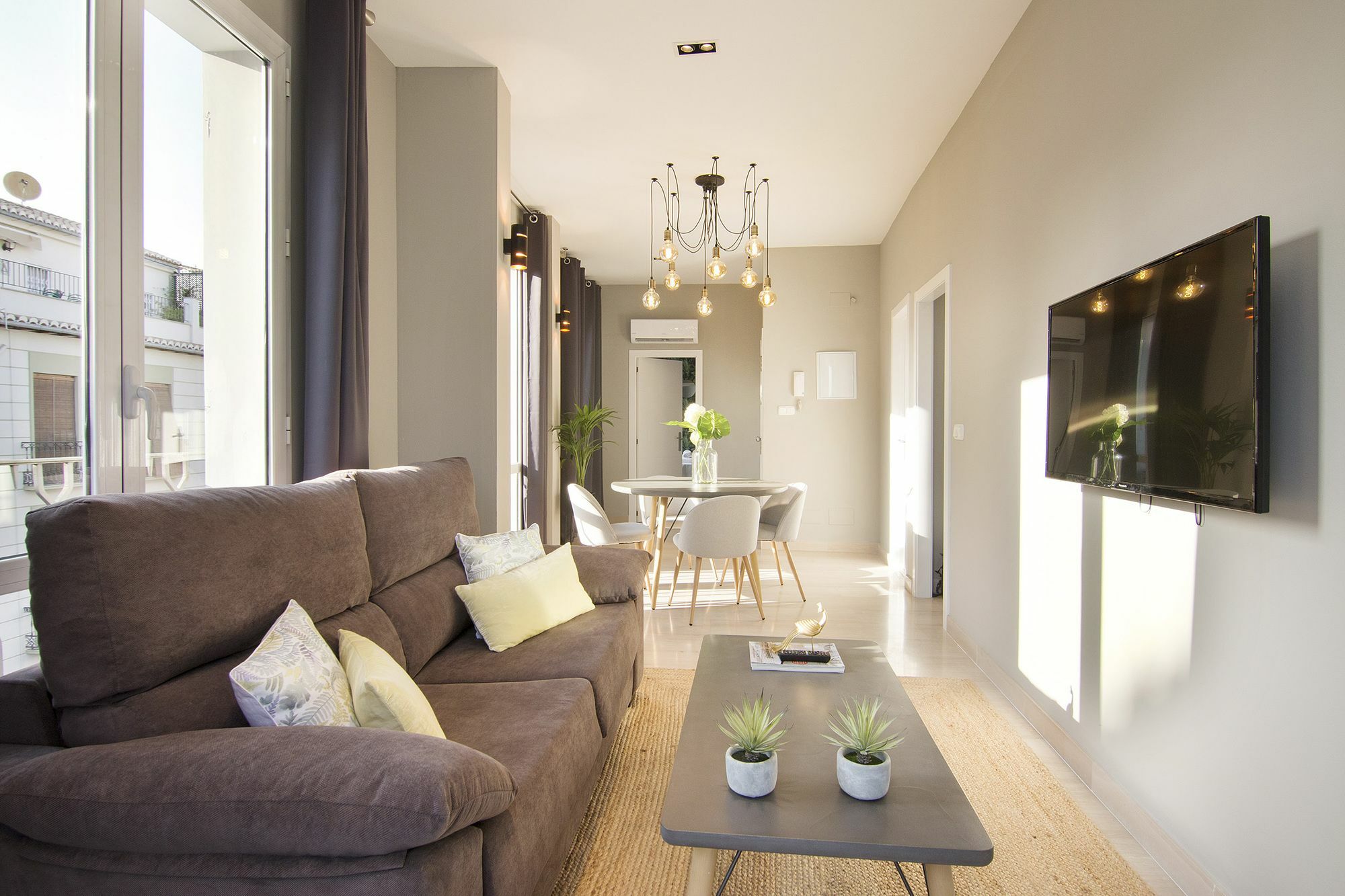 Chezmoihomes Luxury Carmen Apartment