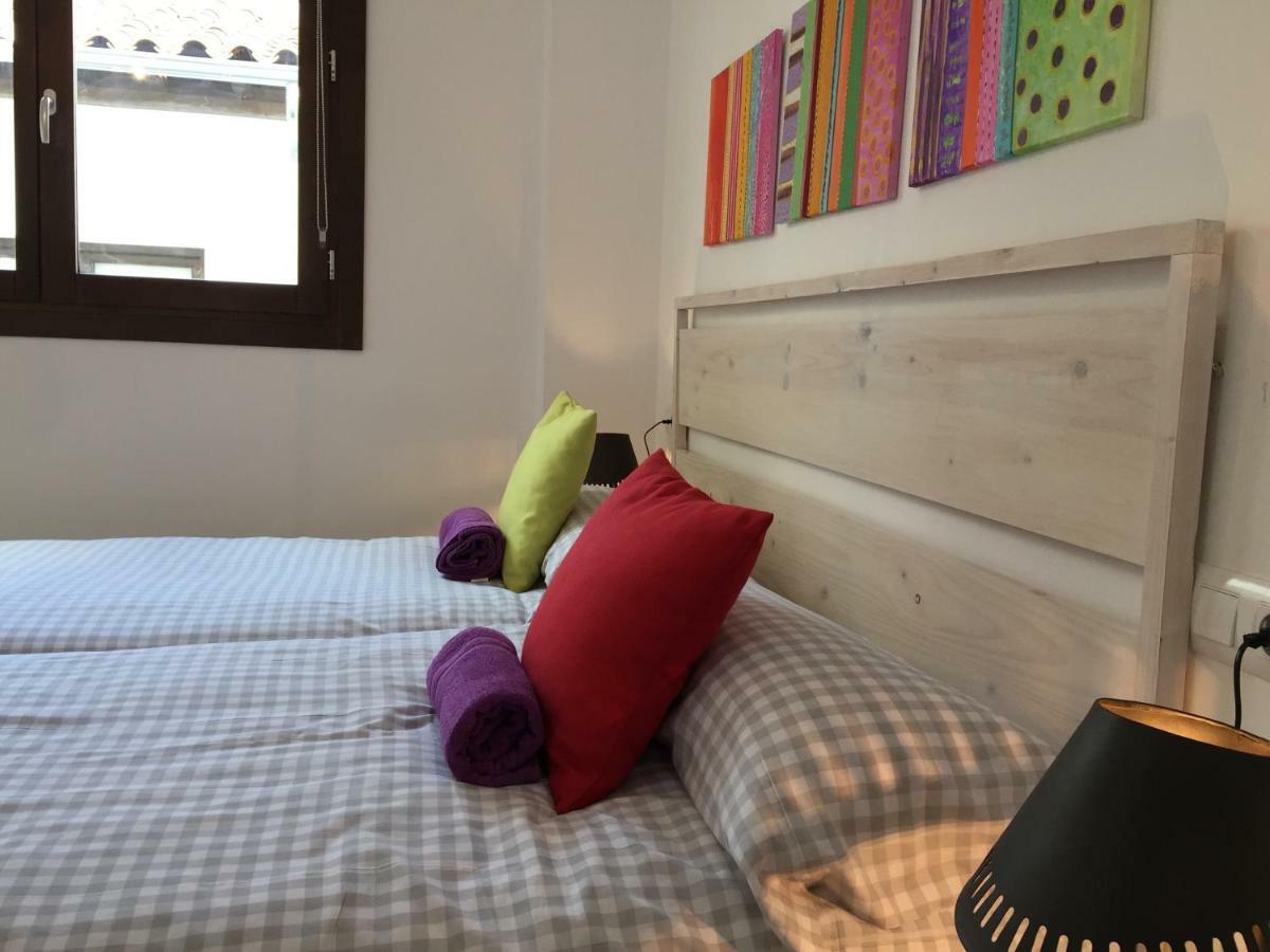 Center 2 Bedrooms