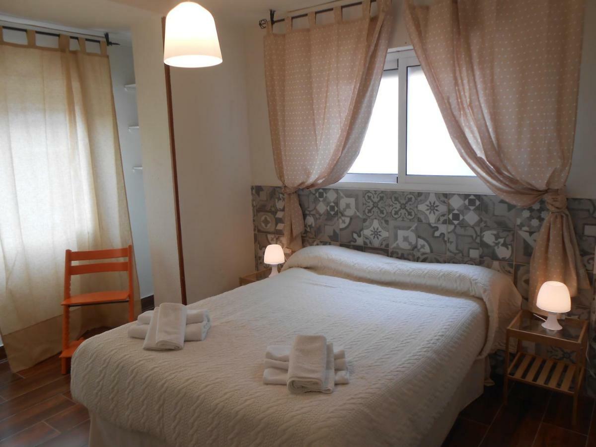 Centro Abad Apartment *