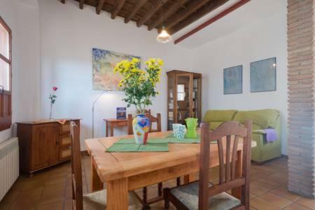 Spacious, Sunny&quiet Albayzin Apartamento