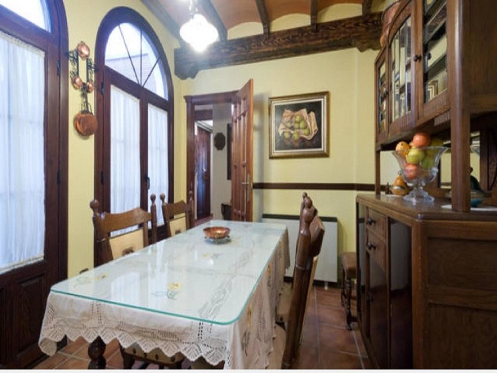 With 3 Bedrooms In Granada, With Wonderful View, Balcon Apartamento