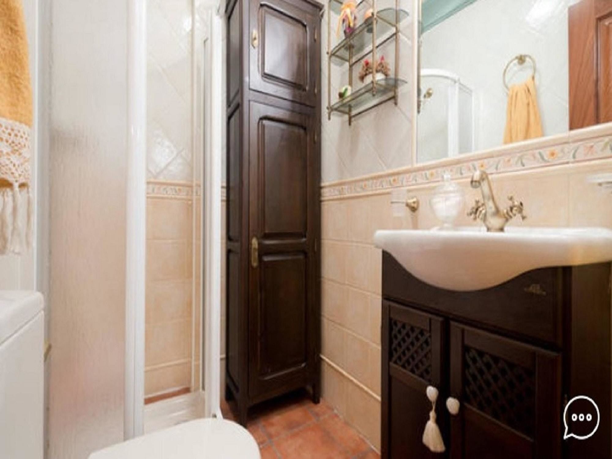 With 3 Bedrooms In Granada, With Wonderful View, Balcon Apartamento