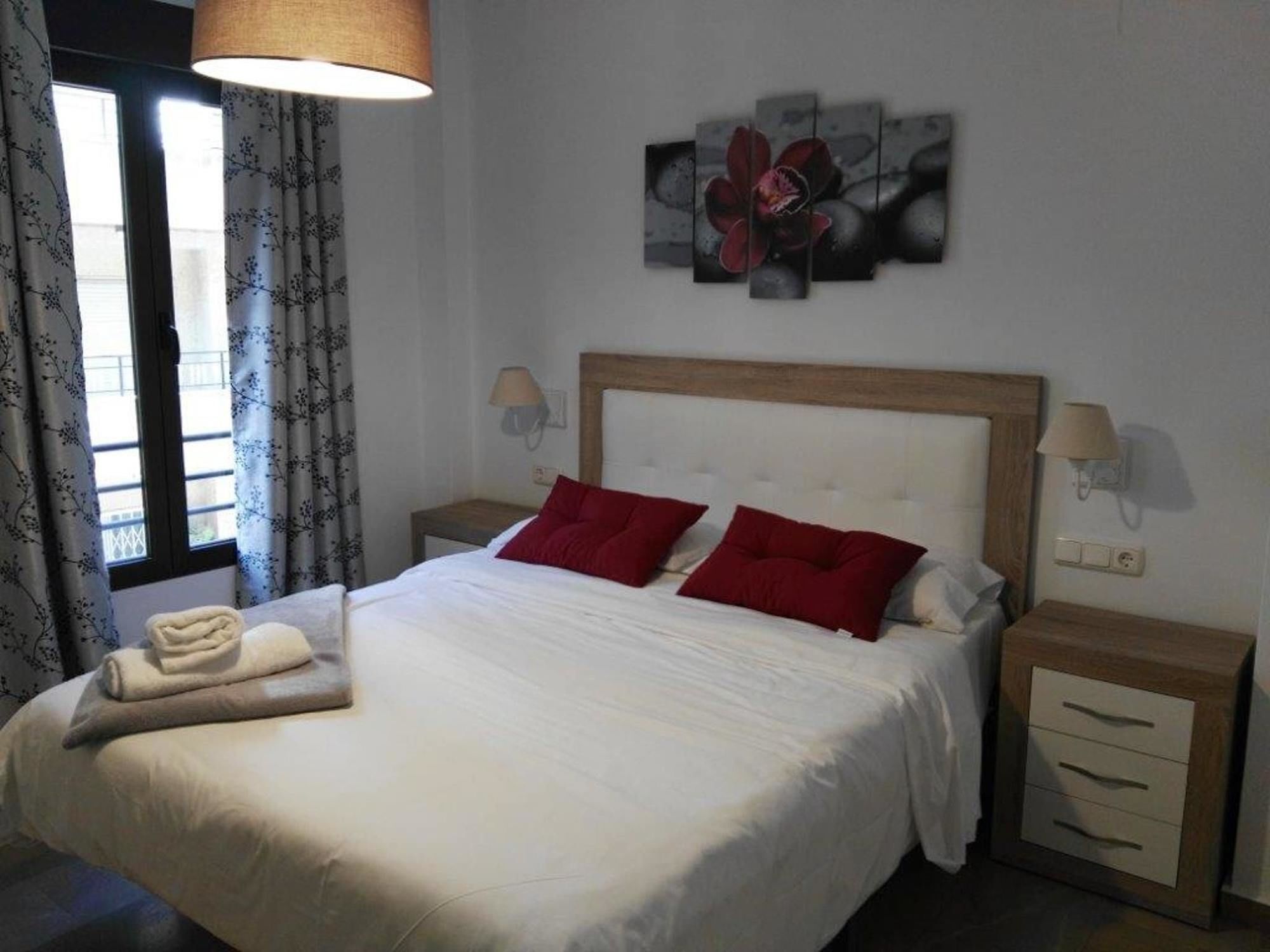 With One Bedroom In Granada, With Wonderful View, Balco Apartamento *
